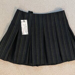 Express Gray Tailored Skirt - New with Tags - Size 0/2